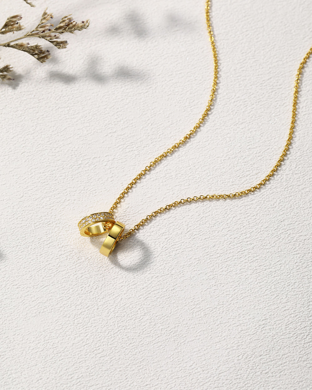Gold Interlocking Double Ring Necklace
