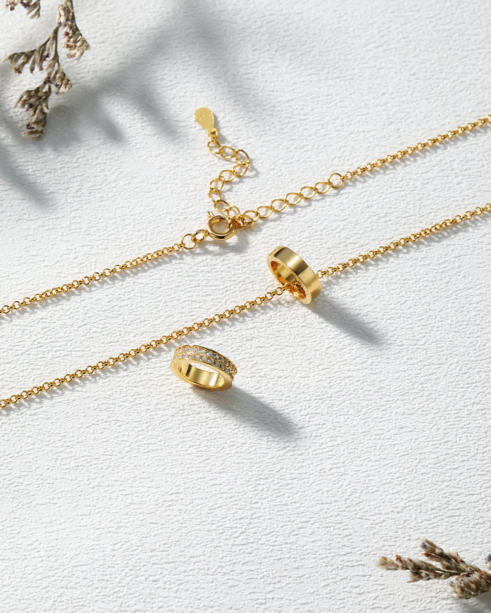 Gold Interlocking Double Ring Necklace