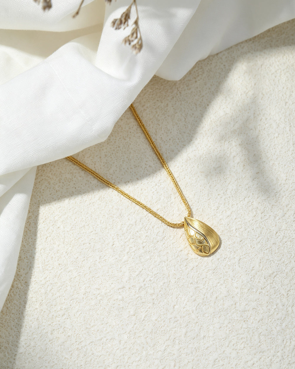 18K Gold Plated Brush Teardrop Pendant Necklace