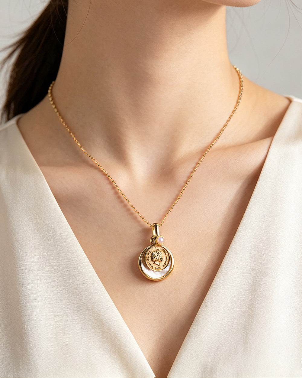 Pearl & Shell Pendant Necklace