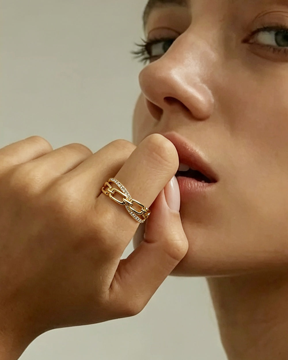 Openwork Chain Ring