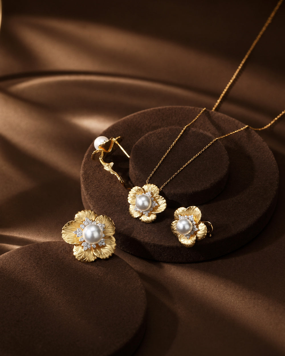 18K gold-plated three-dimensional petal earrings